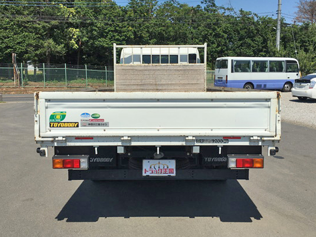 三菱ふそうキャンター平ボディ小型（2t・3t）[写真11]