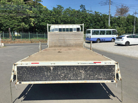 三菱ふそうキャンター平ボディ小型（2t・3t）[写真12]