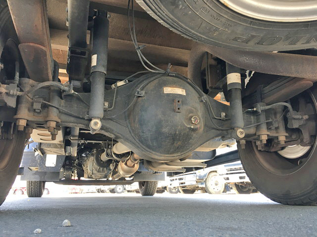 三菱ふそうキャンター平ボディ小型（2t・3t）[写真21]