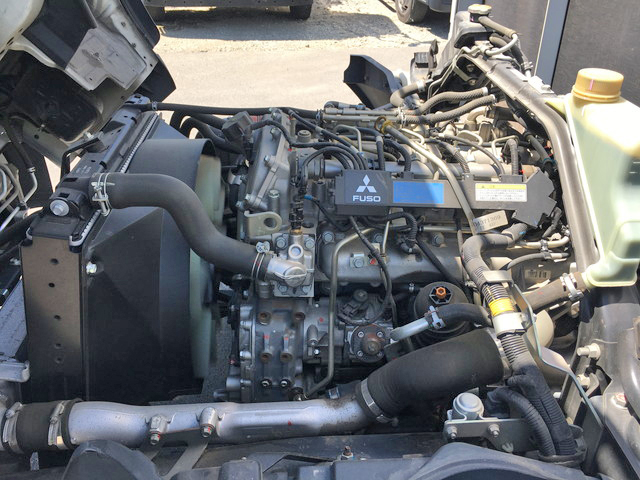 三菱ふそうキャンター平ボディ小型（2t・3t）[写真25]