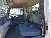 三菱ふそうキャンター平ボディ小型（2t・3t）[写真31]