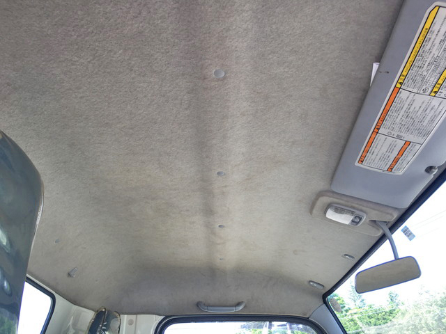 三菱ふそうキャンター平ボディ小型（2t・3t）[写真34]