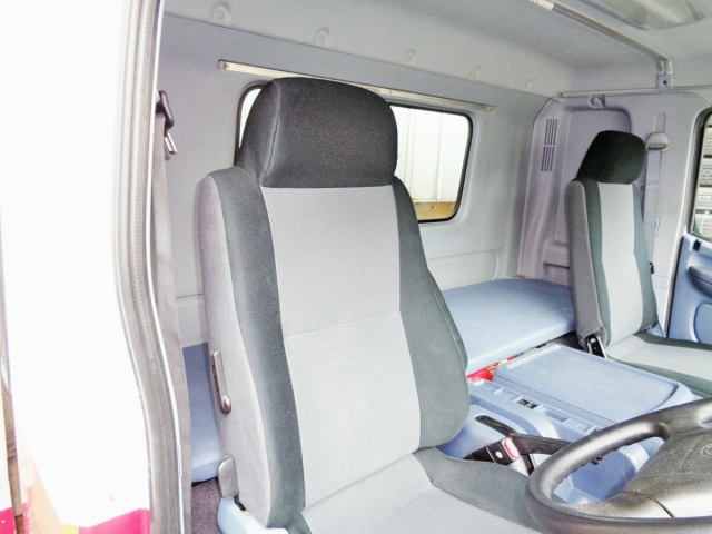 日野レンジャーアルミブロック中型（4t）[写真32]