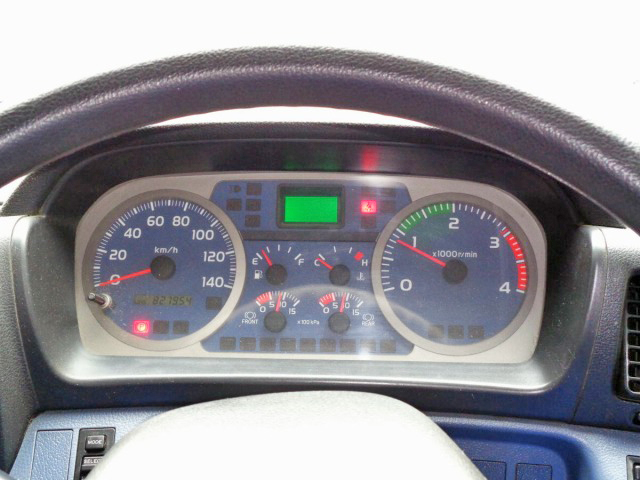 日野レンジャーアルミブロック中型（4t）[写真37]