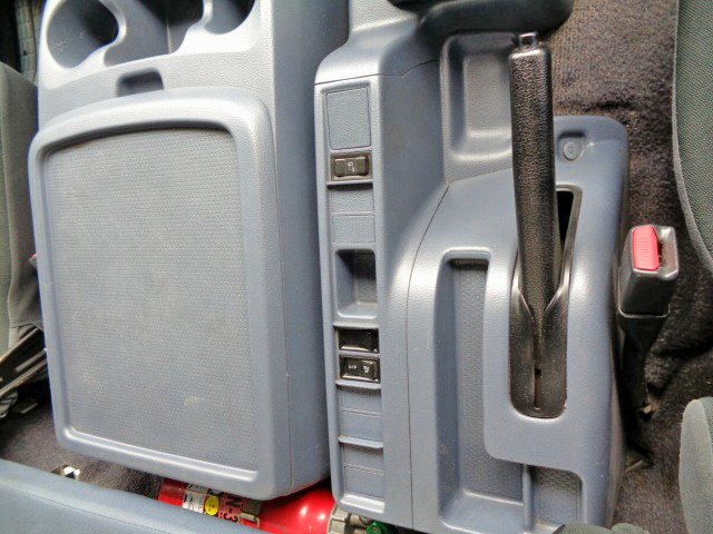 日野レンジャーアルミブロック中型（4t）[写真38]