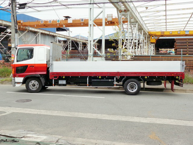 日野レンジャーアルミブロック中型（4t）[写真05]