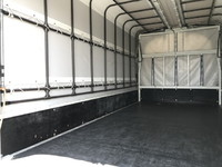 三菱ふそうキャンター幌ウイング小型（2t・3t）[写真12]