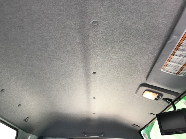 三菱ふそうキャンター幌ウイング小型（2t・3t）[写真36]