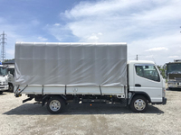 三菱ふそうキャンター幌ウイング小型（2t・3t）[写真06]