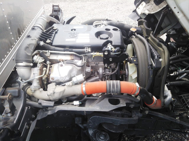 いすゞエルフアルミバン小型（2t・3t）[写真24]