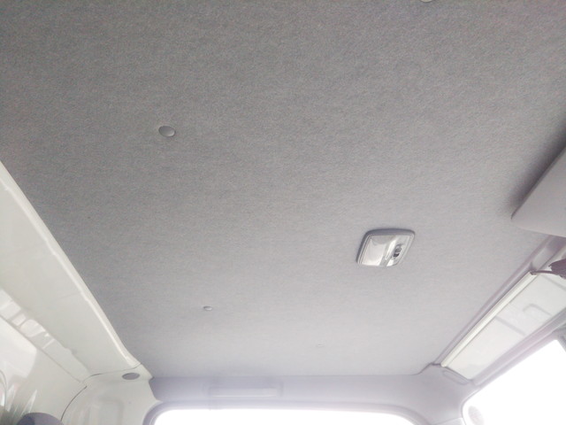 いすゞエルフアルミバン小型（2t・3t）[写真30]