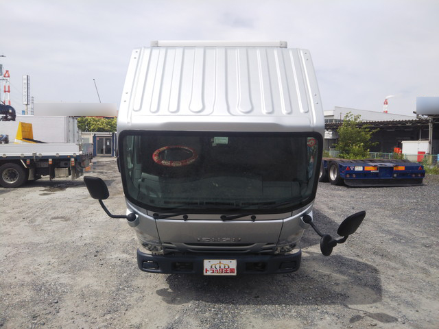 いすゞエルフアルミバン小型（2t・3t）[写真09]