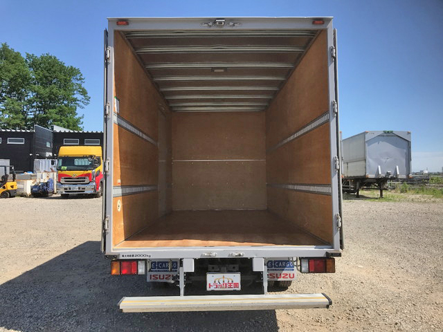 いすゞエルフアルミバン小型（2t・3t）[写真10]