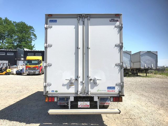いすゞエルフアルミバン小型（2t・3t）[写真09]