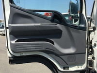 三菱ふそうキャンター冷凍車（冷蔵車）小型（2t・3t）[写真24]