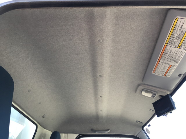 三菱ふそうキャンター冷凍車（冷蔵車）小型（2t・3t）[写真28]