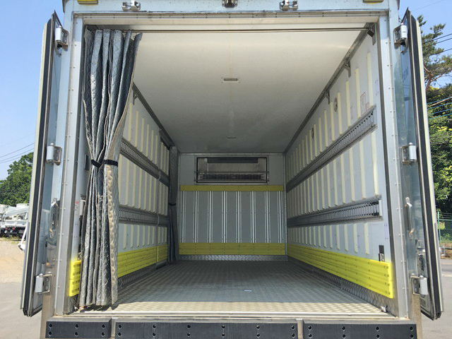 三菱ふそうキャンター冷凍車（冷蔵車）小型（2t・3t）[写真10]