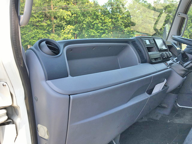 三菱ふそうキャンター冷凍車（冷蔵車）小型（2t・3t）[写真32]