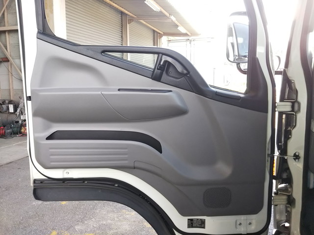 三菱ふそうキャンターセーフティローダー小型（2t・3t）[写真26]