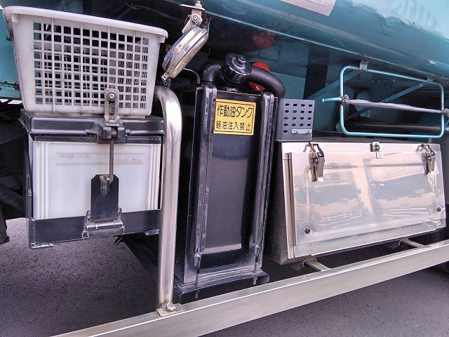 いすゞエルフパッカー車（塵芥車）小型（2t・3t）[写真19]