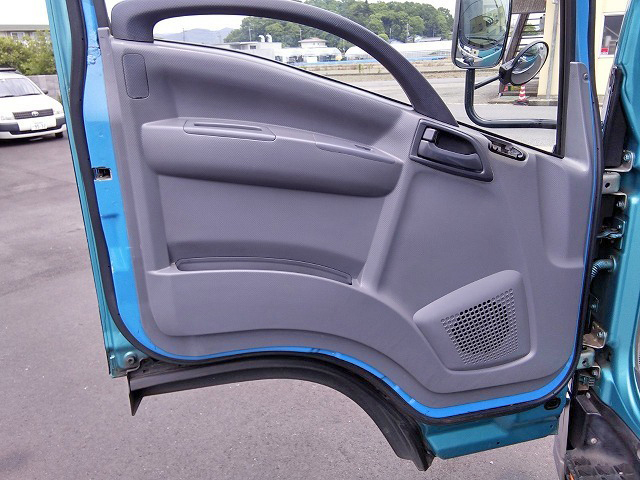 いすゞエルフパッカー車（塵芥車）小型（2t・3t）[写真29]