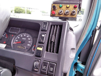 いすゞエルフパッカー車（塵芥車）小型（2t・3t）[写真38]