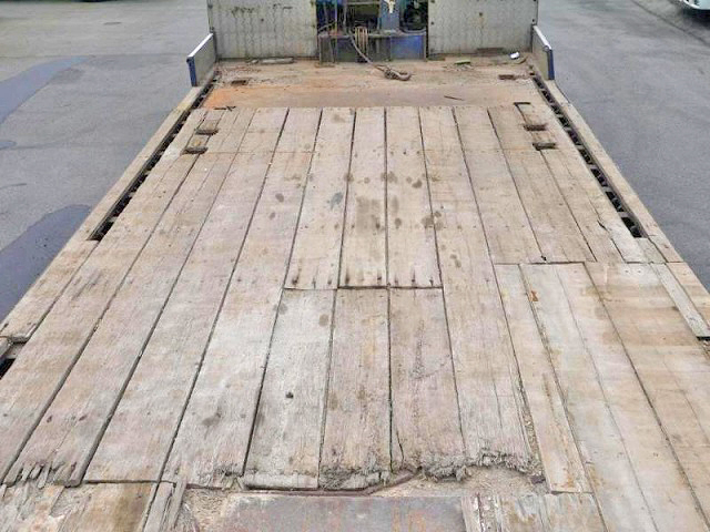 三菱ふそうスーパーグレートセルフクレーン3段大型（10t）[写真12]