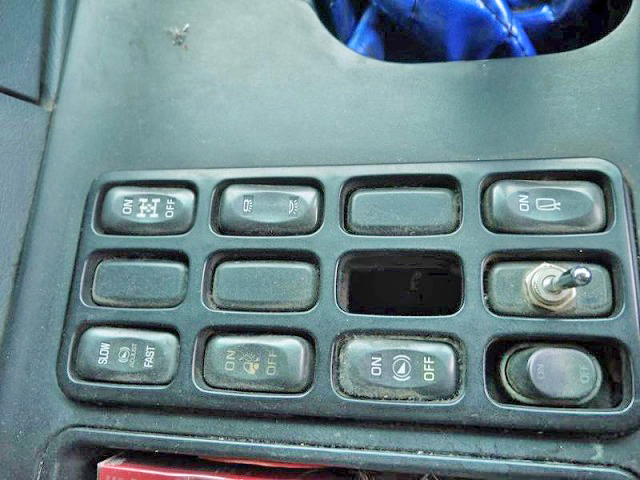 三菱ふそうスーパーグレートセルフクレーン3段大型（10t）[写真35]