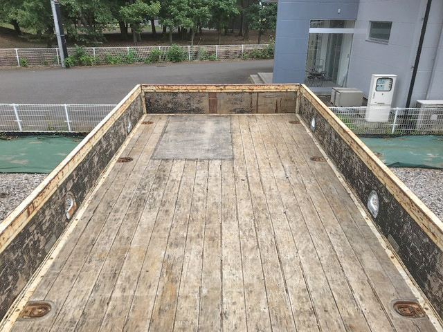 日野レンジャーユニック4段中型（4t）[写真14]