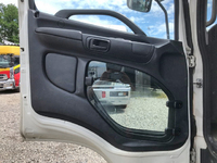 日野レンジャーユニック4段中型（4t）[写真29]