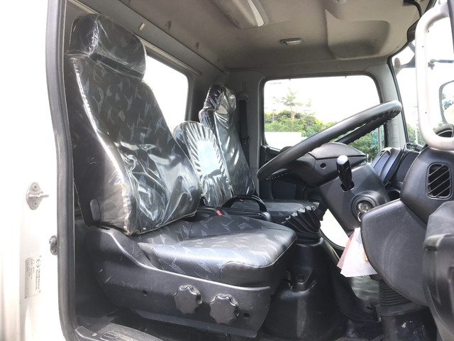 日野レンジャーユニック4段中型（4t）[写真31]