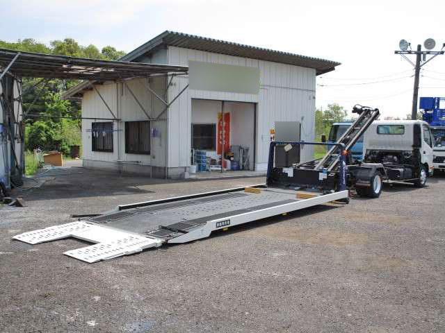 日野デュトロセーフティローダー小型（2t・3t）[写真02]