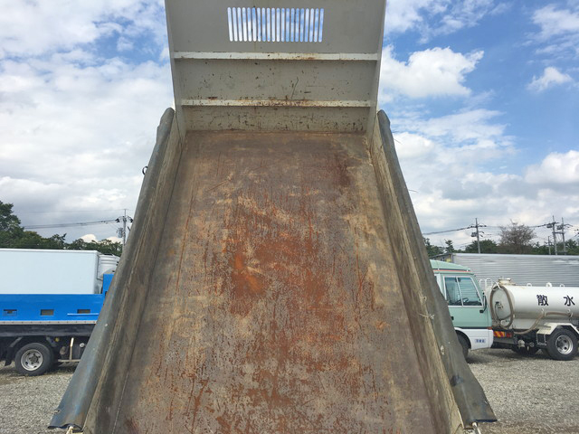 いすゞエルフダンプ小型（2t・3t）[写真14]