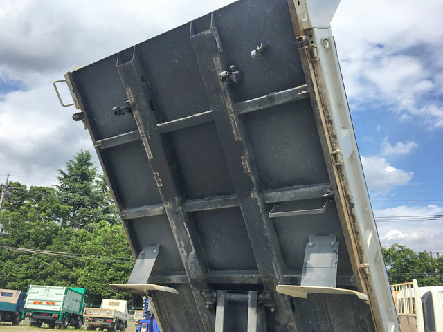 いすゞエルフダンプ小型（2t・3t）[写真19]