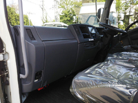 いすゞフォワードセーフティローダー中型（4t）[写真32]