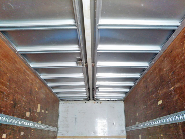 日野レンジャーアルミウイング中型（4t）[写真11]