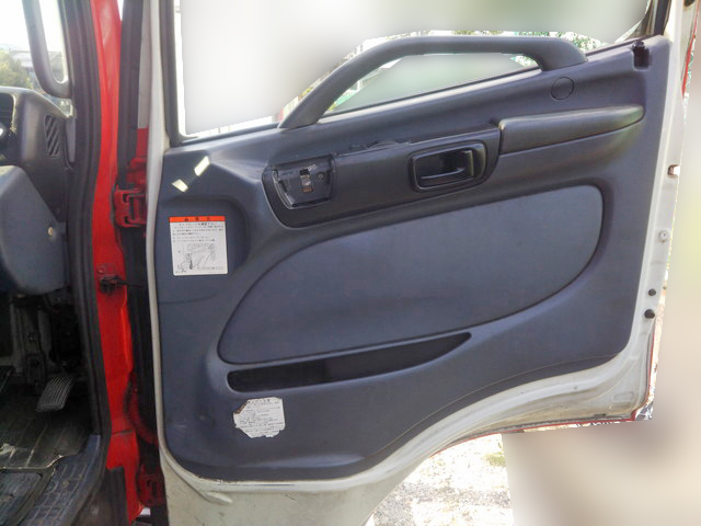 日野レンジャーアルミウイング中型（4t）[写真26]