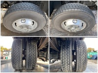 日野レンジャー幌ウイング中型（4t）[写真22]