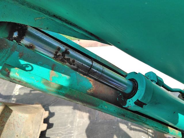 コマツミニユンボ（ミニバックホー）[写真11]