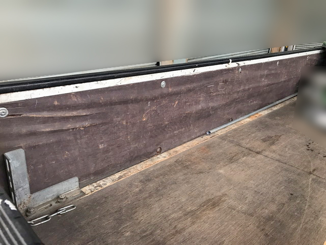 三菱ふそうキャンター平ボディ小型（2t・3t）[写真11]