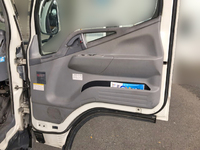 三菱ふそうキャンター平ボディ小型（2t・3t）[写真28]