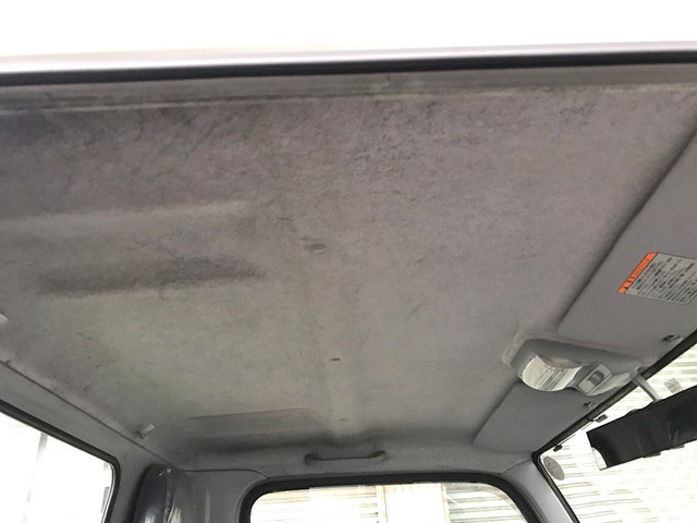 三菱ふそうキャンター平ボディ小型（2t・3t）[写真33]