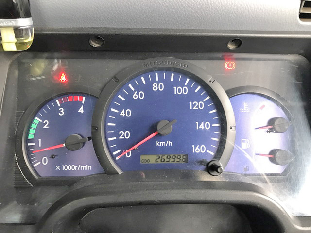 三菱ふそうキャンター平ボディ小型（2t・3t）[写真36]