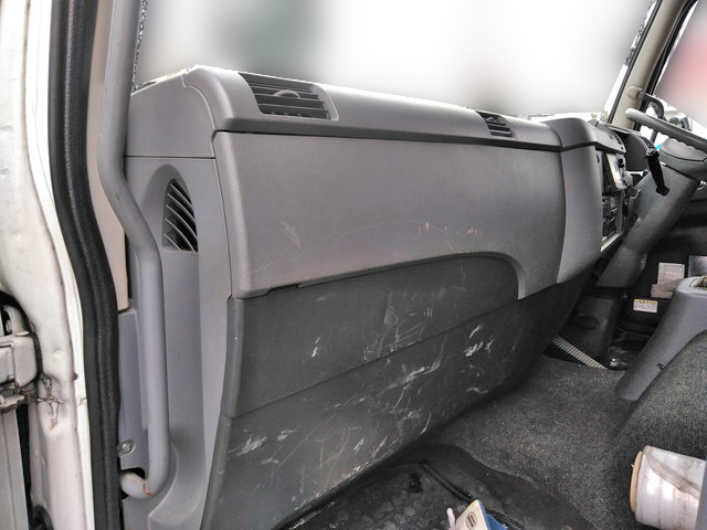 三菱ふそうファイターユニック4段増トン（6t・8t）[写真27]