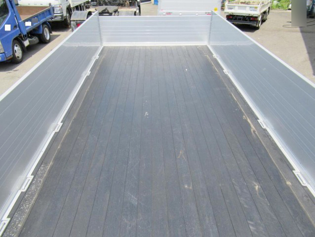 三菱ふそうファイターアルミブロック増トン（6t・8t）[写真11]