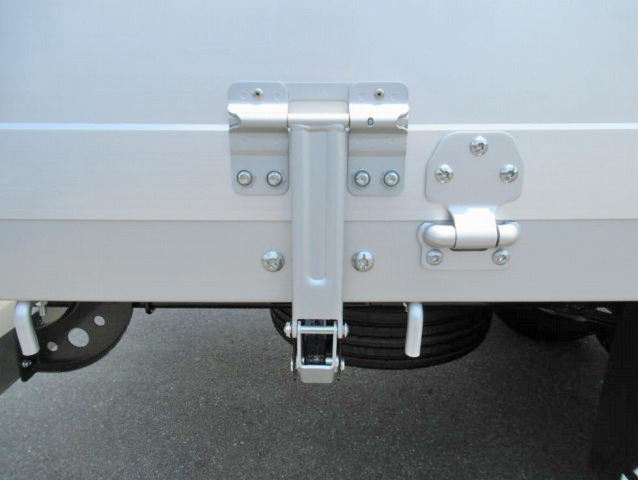 三菱ふそうファイターアルミブロック増トン（6t・8t）[写真15]