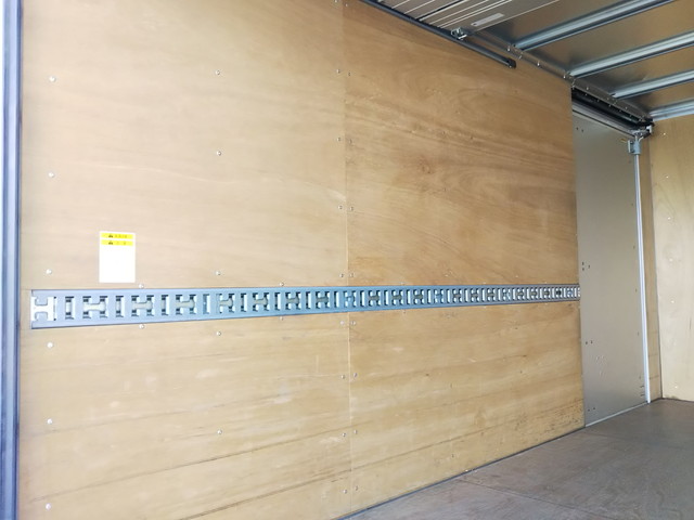 三菱ふそうキャンターアルミバン小型（2t・3t）[写真12]