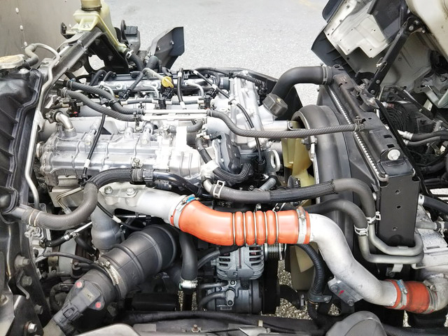 三菱ふそうキャンターアルミバン小型（2t・3t）[写真23]