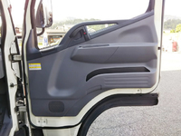 三菱ふそうキャンターアルミバン小型（2t・3t）[写真25]