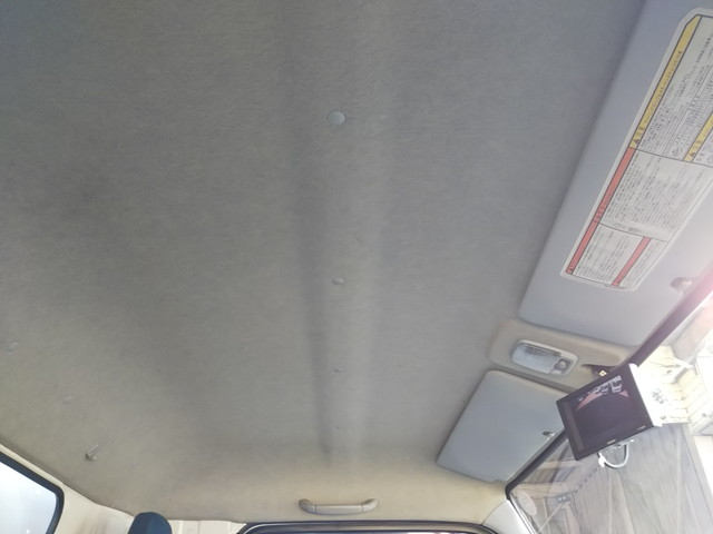 三菱ふそうキャンターアルミバン小型（2t・3t）[写真28]